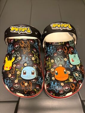 EUC Pokémon crocs toddler/little kid 9